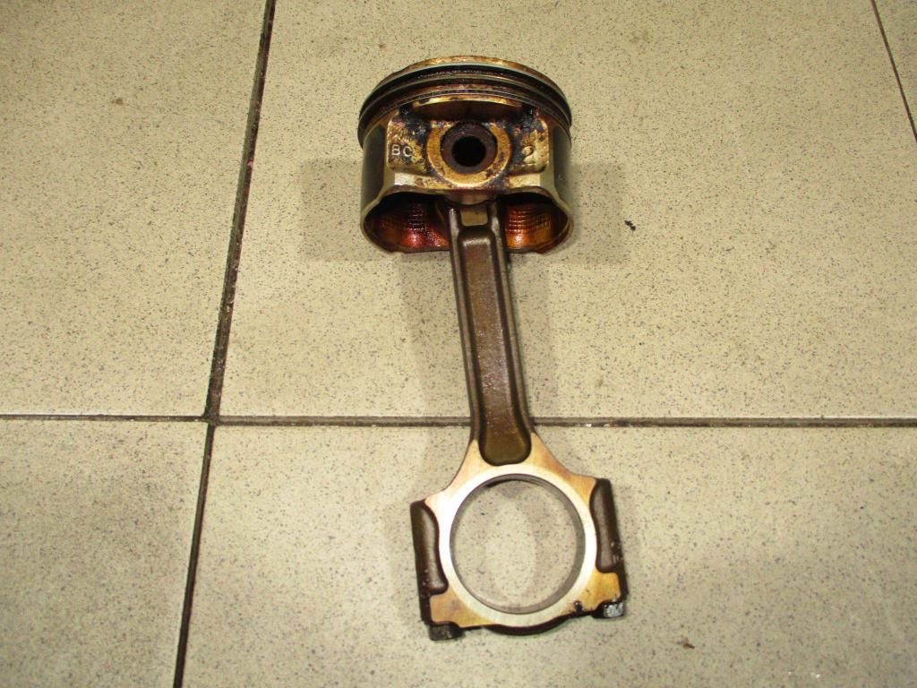 Поршень с шатуном, 2000 рублей, Пермь