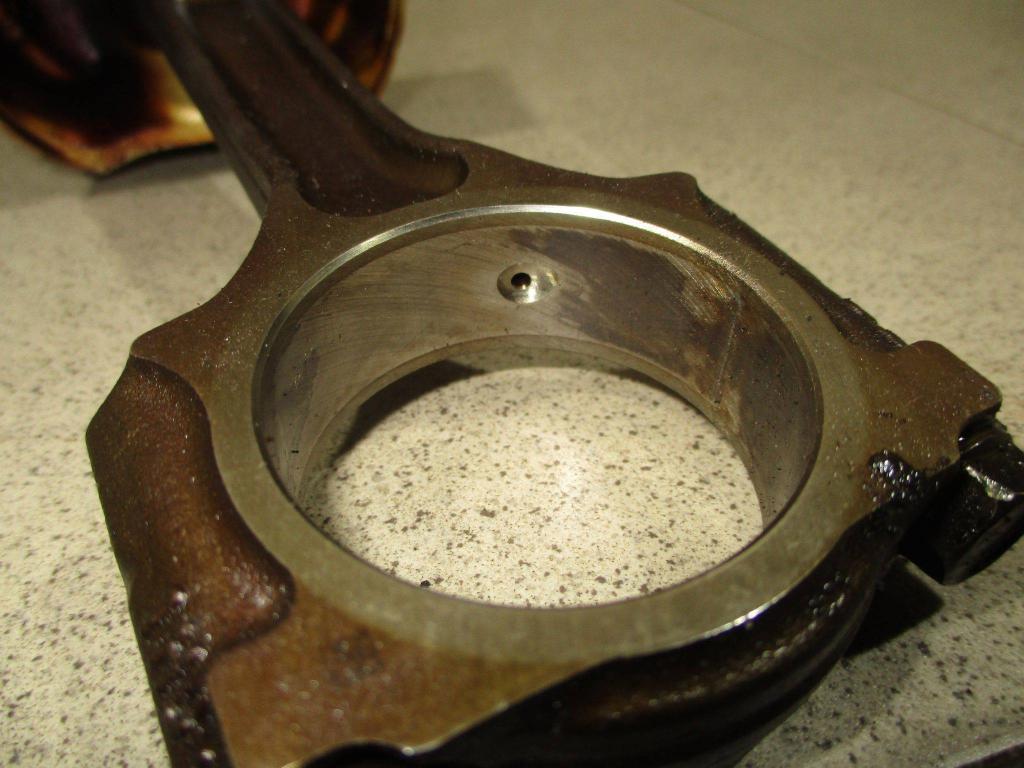 Поршень с шатуном, 2000 рублей, Пермь