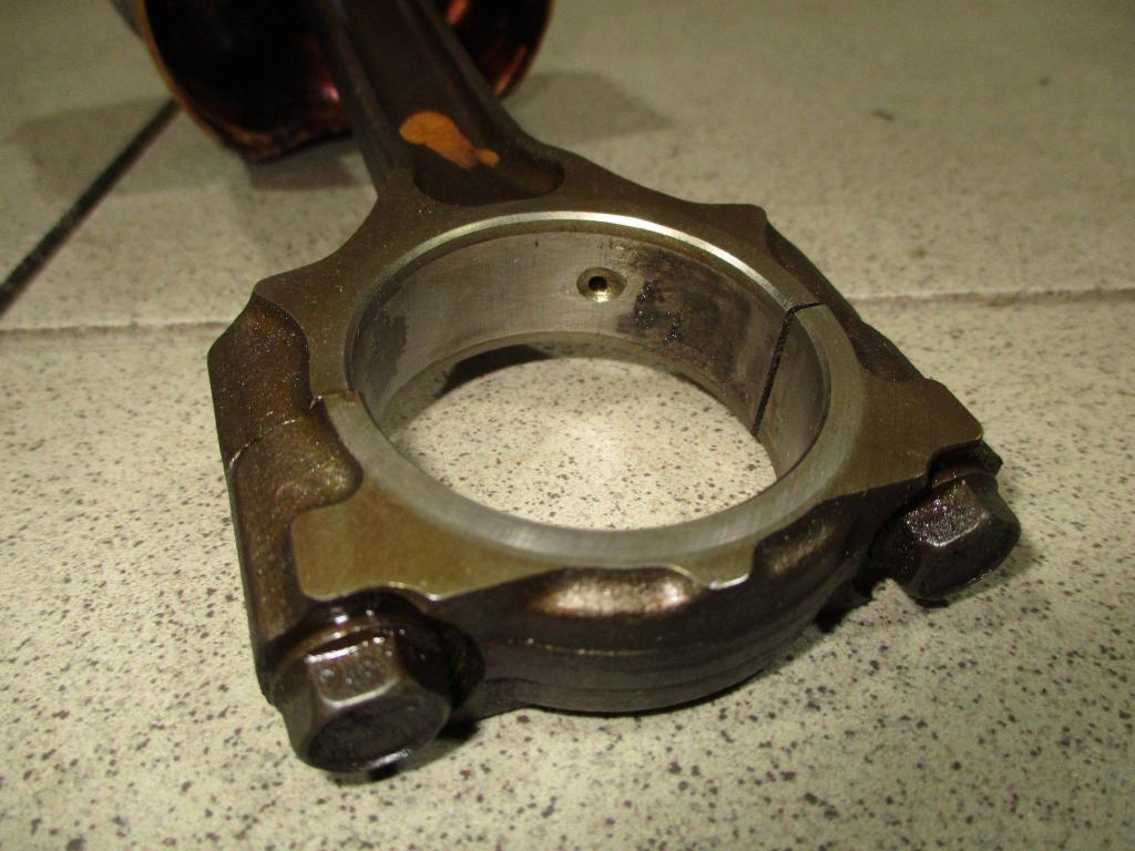 Поршень с шатуном, 2000 рублей, Пермь