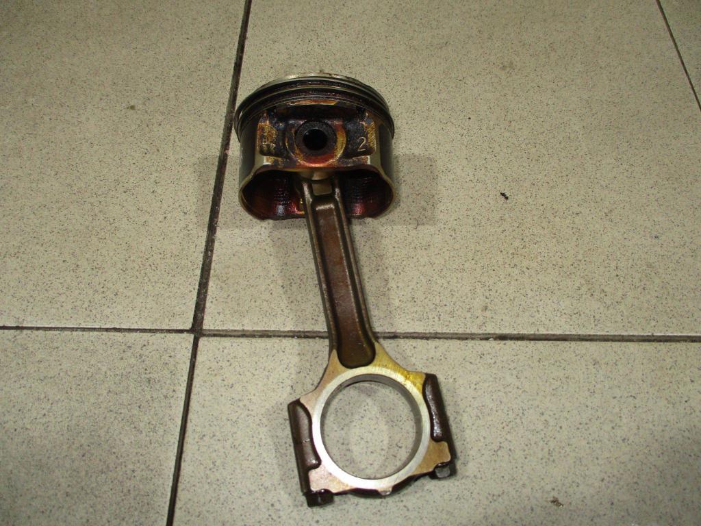 Поршень с шатуном, 2000 рублей, Пермь