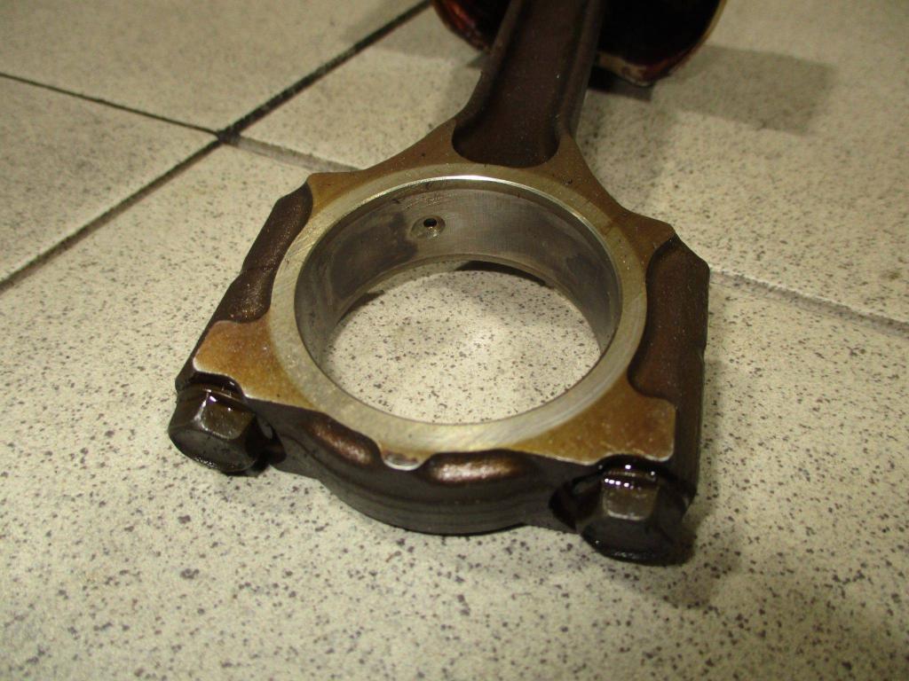 Поршень с шатуном, 2000 рублей, Пермь