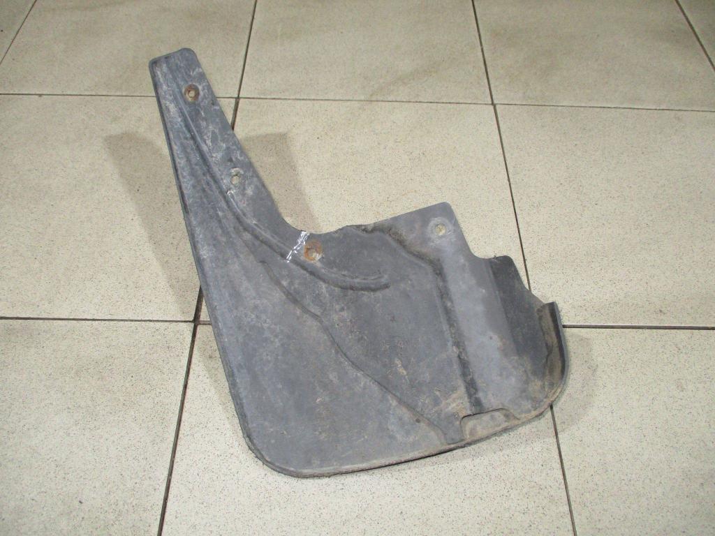 Брызговик задний правый, 1000 рублей, Пермь