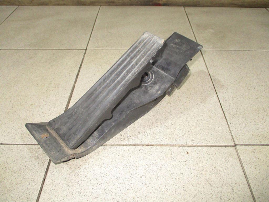 Педаль газа, 2000 рублей, Пермь