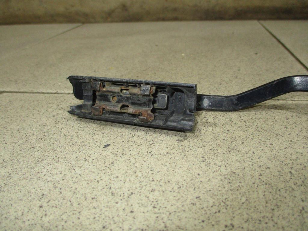 Поводок стеклоочистителя передний правый, 1000 рублей, Пермь