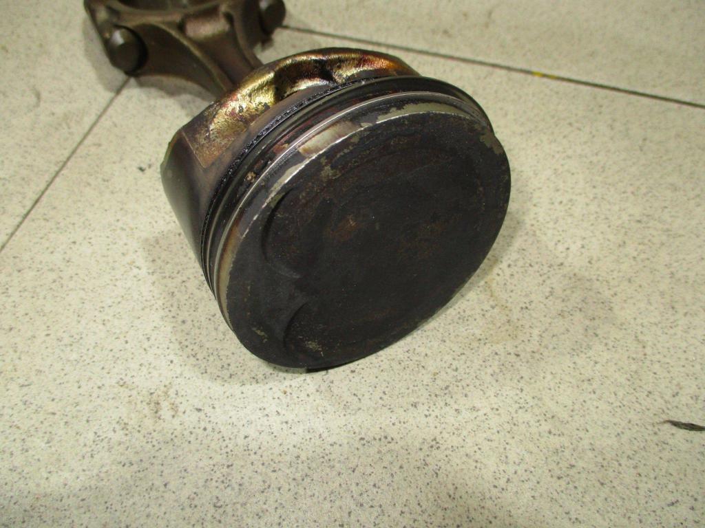 Поршень с шатуном, 1600 рублей, Пермь