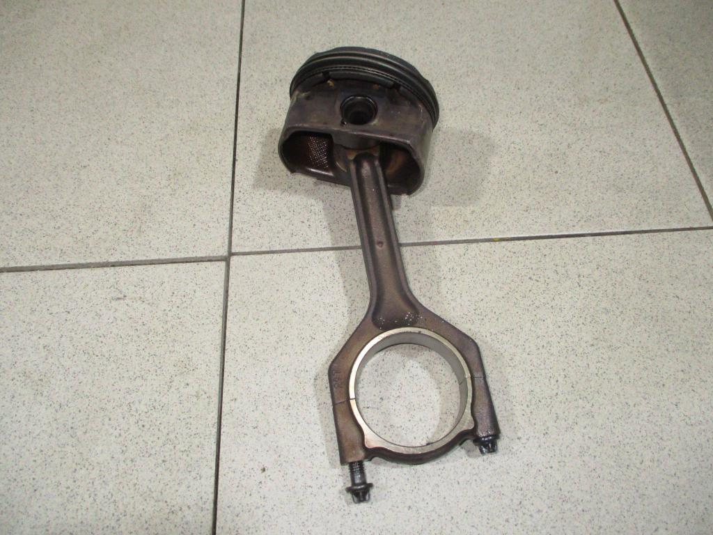 Поршень с шатуном, 3500 рублей, Пермь