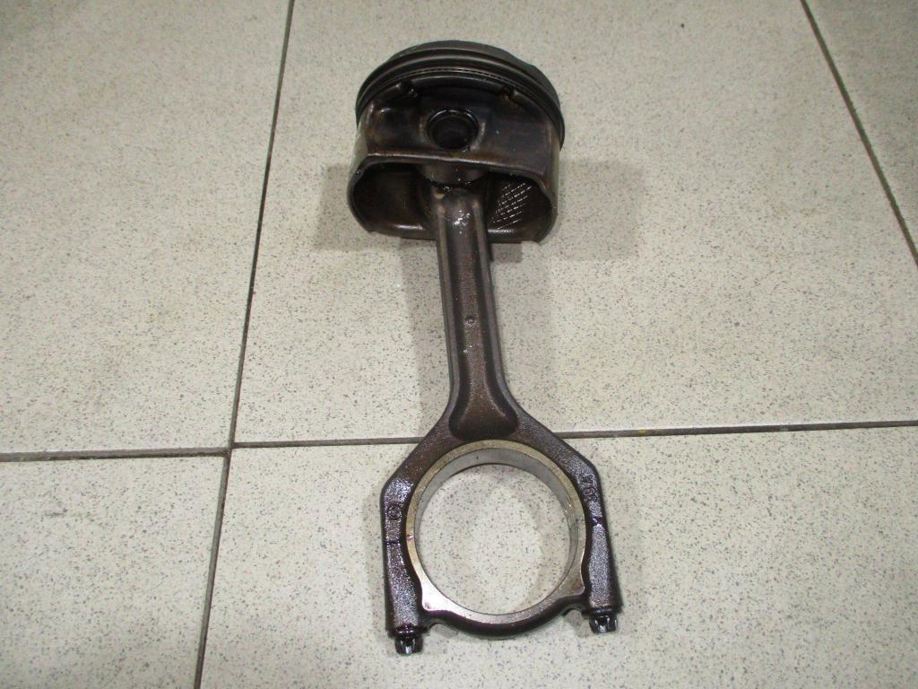 Поршень с шатуном, 3500 рублей, Пермь