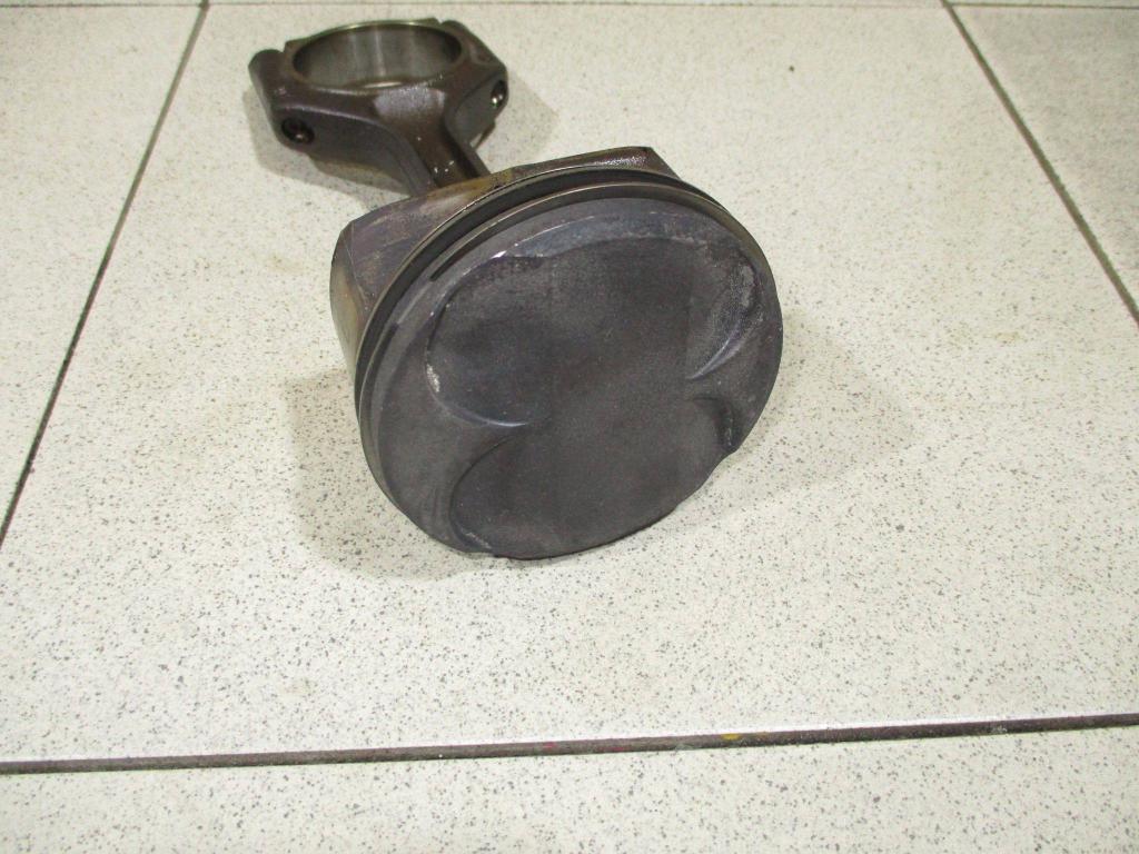 Поршень с шатуном, 3500 рублей, Пермь