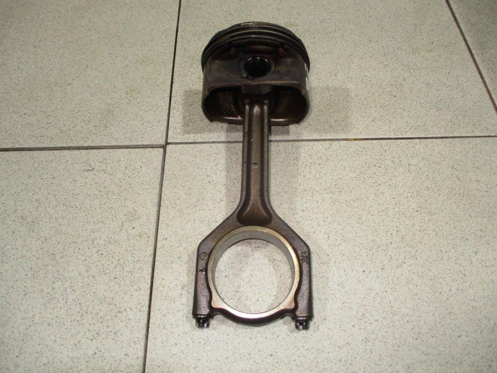 Поршень с шатуном, 3500 рублей, Пермь