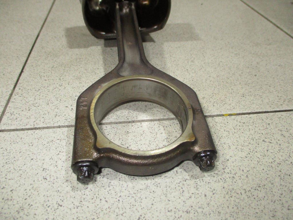 Поршень с шатуном, 3500 рублей, Пермь