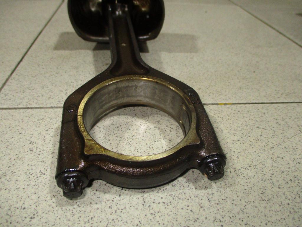 Поршень с шатуном, 3500 рублей, Пермь