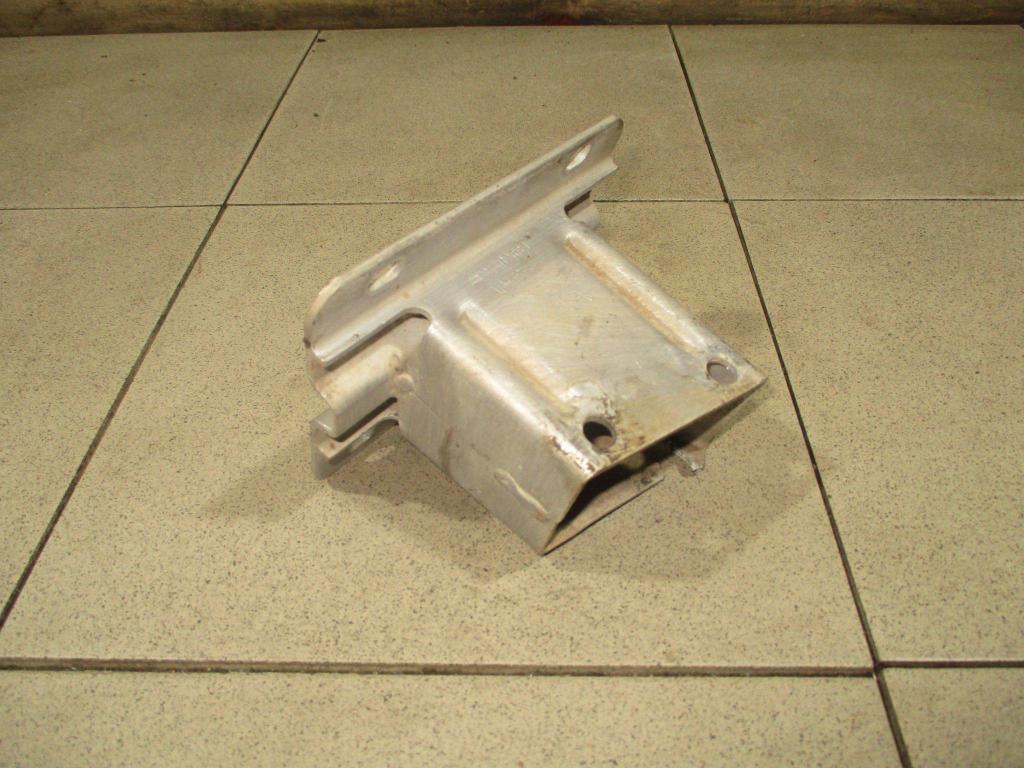 Кронштейн усилителя заднего бампера левый, 1200 рублей, Пермь