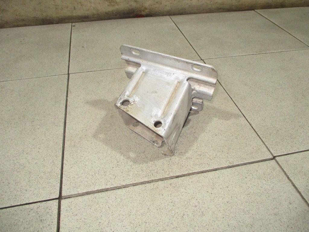 Кронштейн усилителя заднего бампера левый, 1200 рублей, Пермь