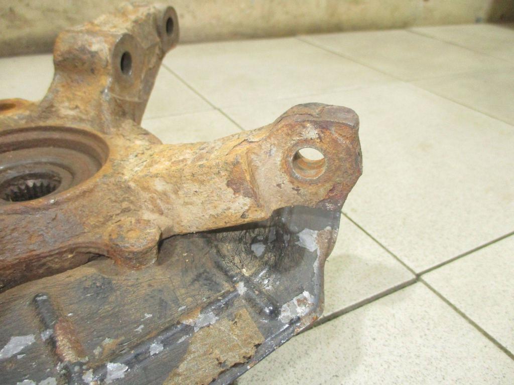 Кулак поворотный передний правый, 1500 рублей, Пермь