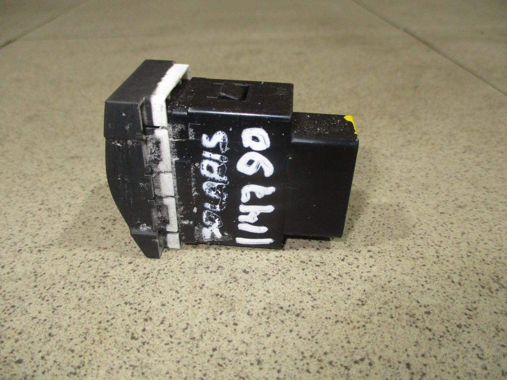 Кнопка корректора фар, 500 рублей, Пермь