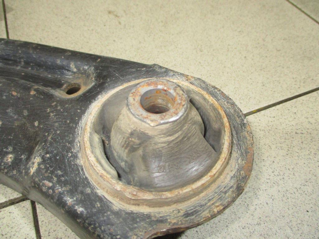 Рычаг передний левый, 2000 рублей, Пермь