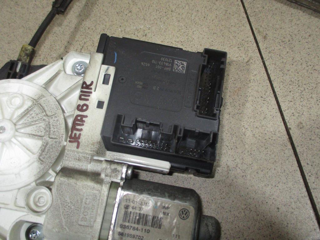 Стеклоподъемник передний правый, 6000 рублей, Пермь