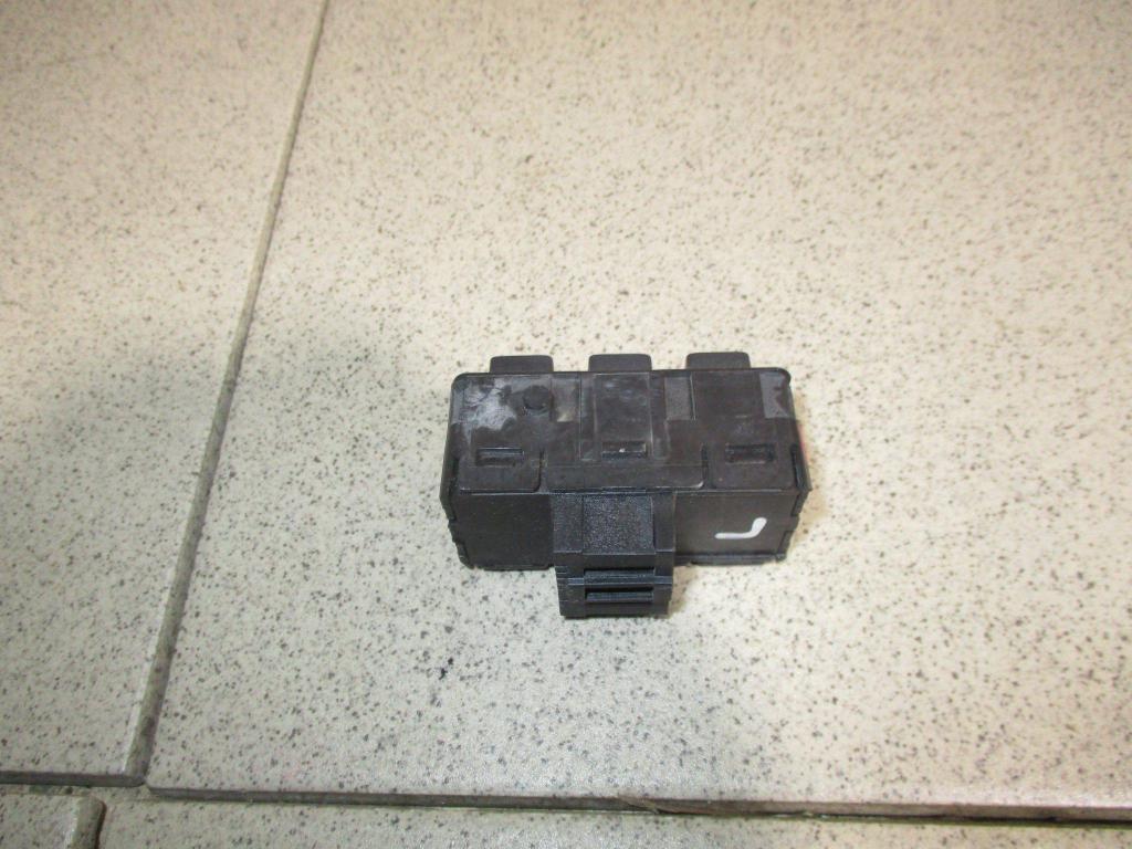 Кнопка многофункциональная, 1000 рублей, Пермь