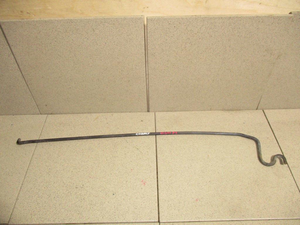 Держатель капота, 500 рублей, Пермь