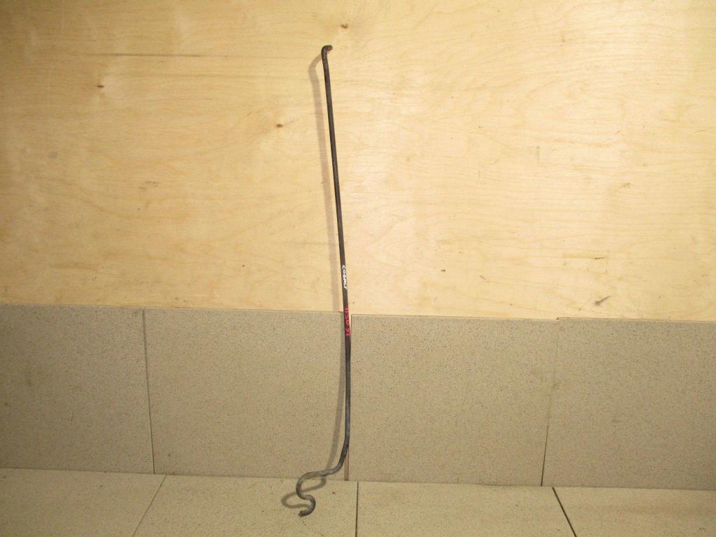 Держатель капота, 500 рублей, Пермь