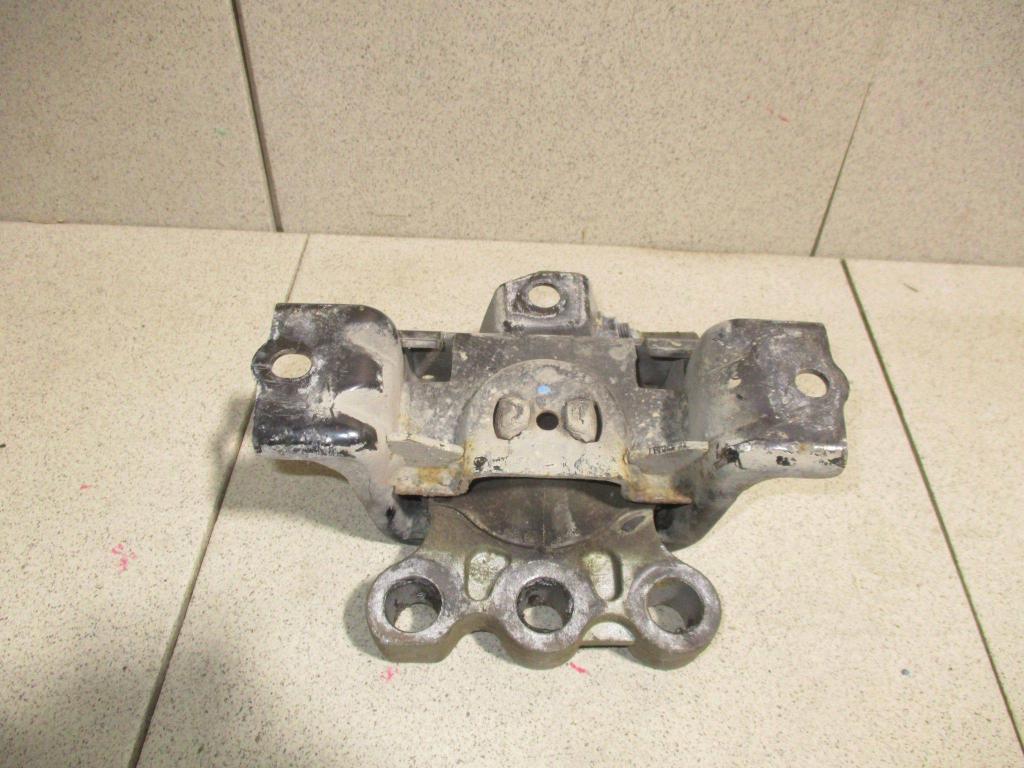 Опора двигателя правая, 2500 рублей, Пермь