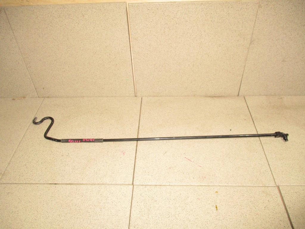 Держатель капота, 500 рублей, Пермь