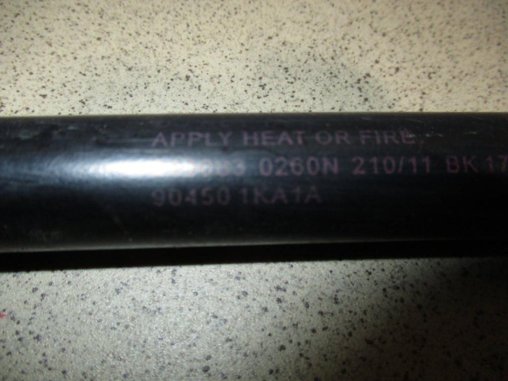 Амортизатор двери багажника, 500 рублей, Пермь