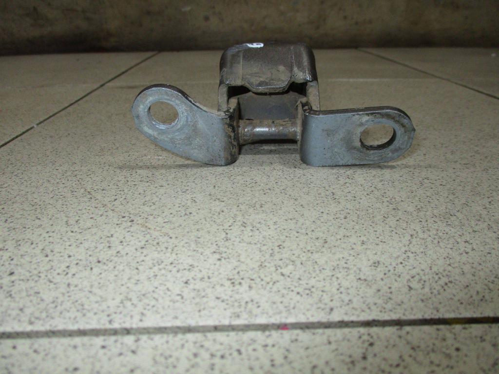 Петля двери задней правой нижняя, 550 рублей, Пермь