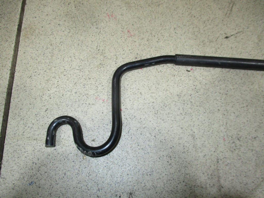 Держатель капота, 500 рублей, Пермь