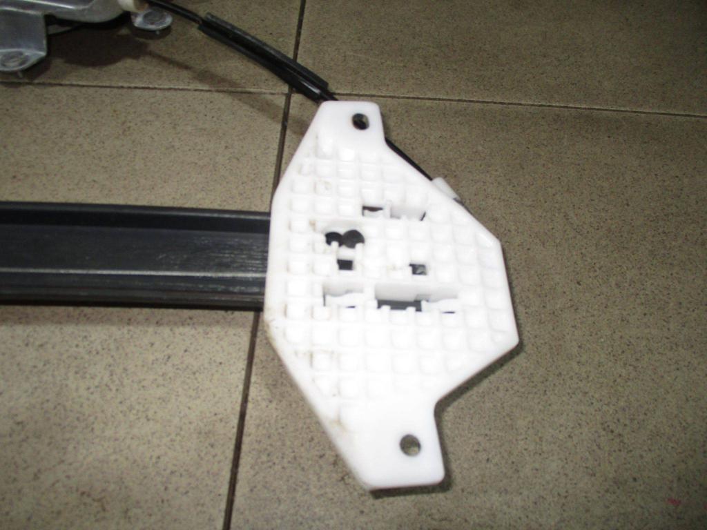 Стеклоподъемник задний левый, 1000 рублей, Пермь