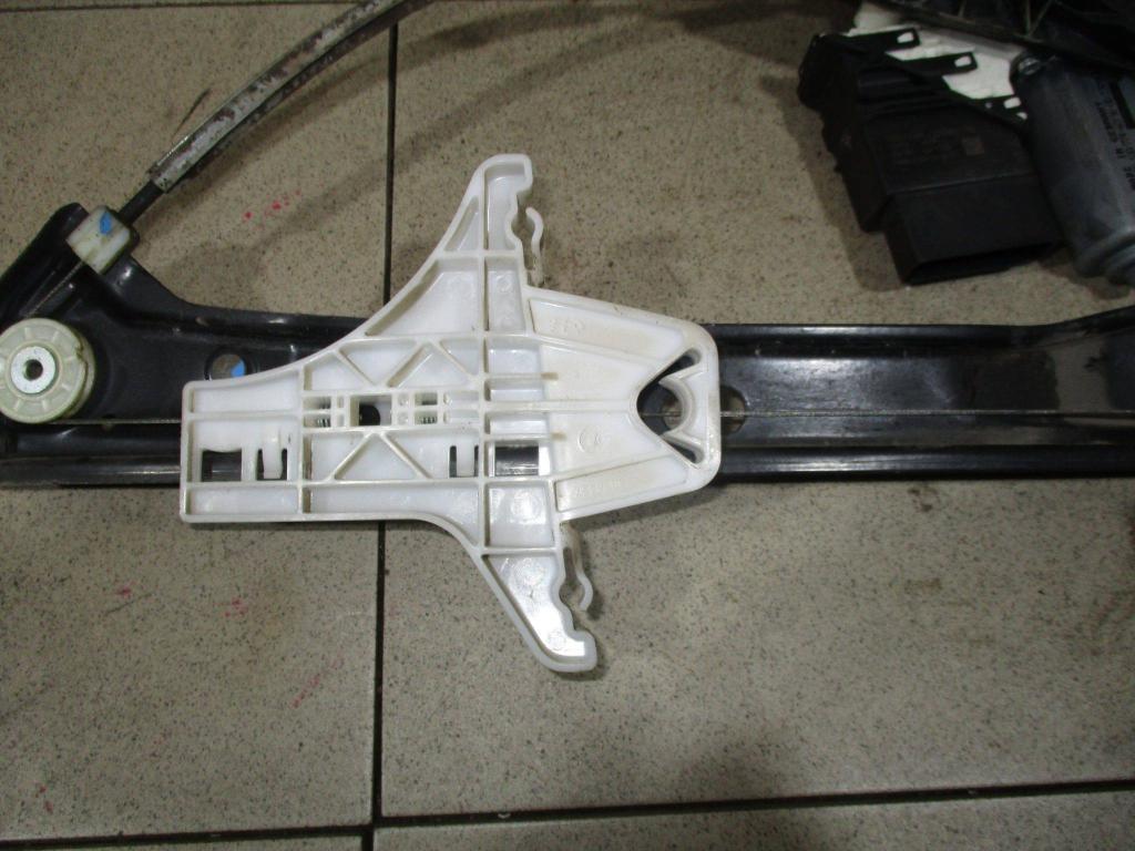 Стеклоподъемник задний левый, 3000 рублей, Пермь