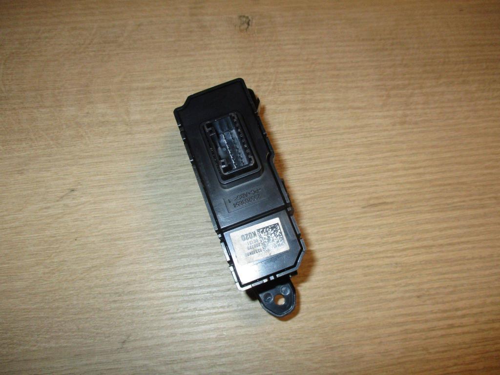 Кнопка обогрева сидений, 500 рублей, Пермь