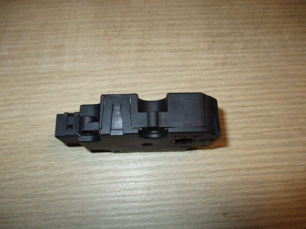 Моторчик заслонки печки, 1000 рублей, Пермь