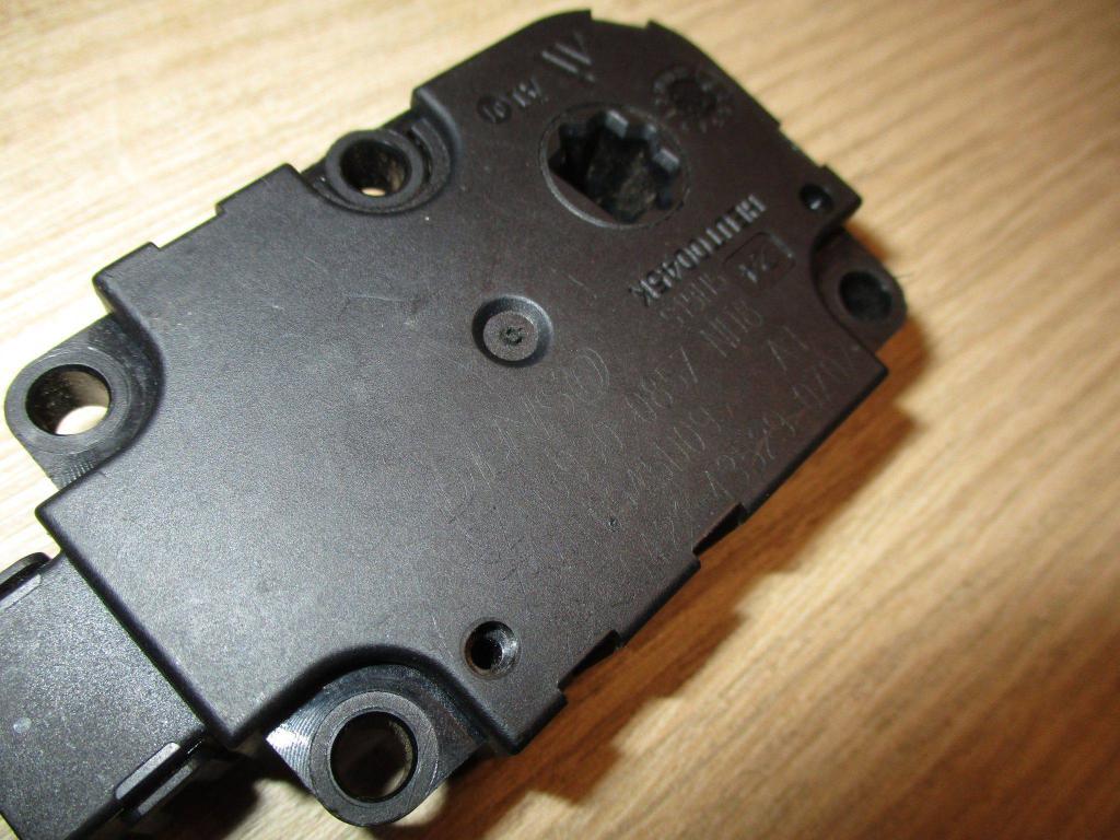 Моторчик заслонки печки, 1000 рублей, Пермь