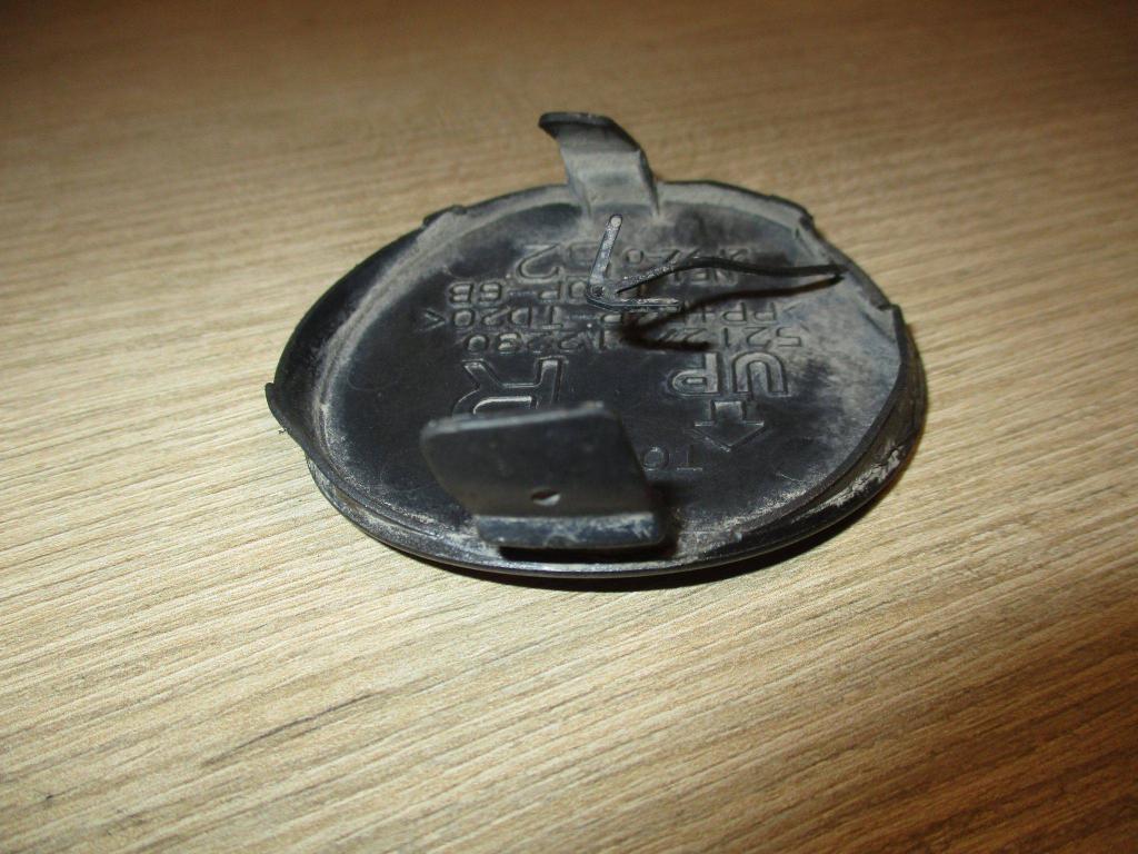 Заглушка буксировочного крюка, 500 рублей, Пермь