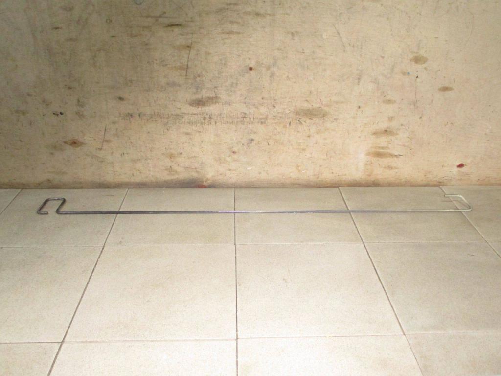 Торсион багажника, 500 рублей, Пермь