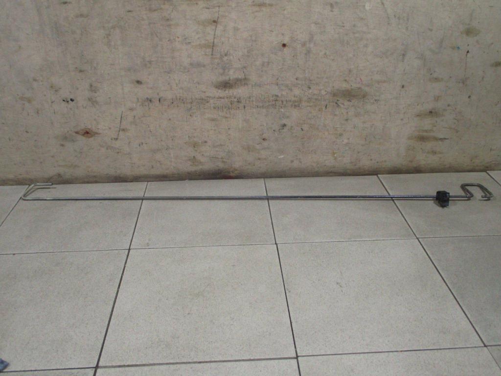 Торсион багажника, 500 рублей, Пермь