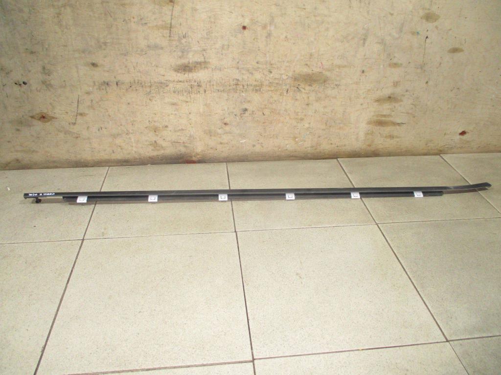 Накладка стекла переднего правого, 1000 рублей, Пермь