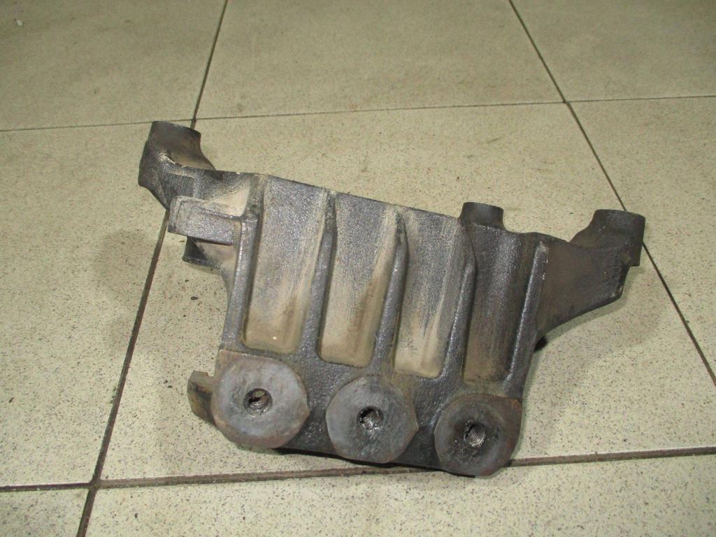 Кронштейн двигателя правый, 1000 рублей, Пермь