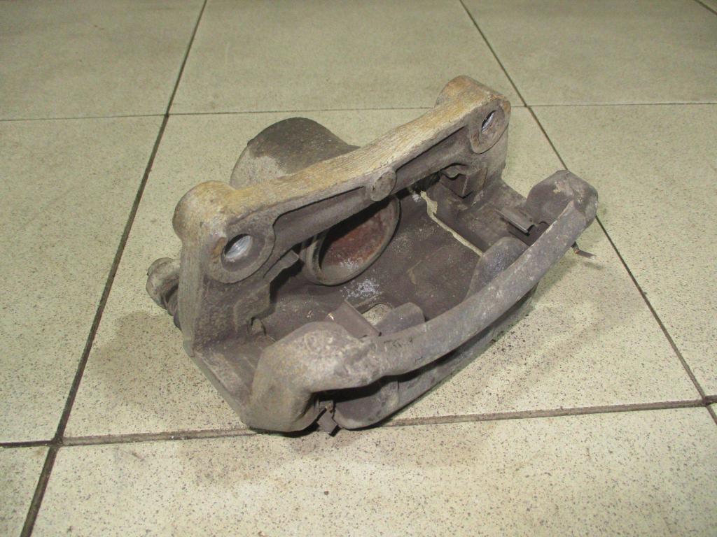 Суппорт передний правый, 2000 рублей, Пермь