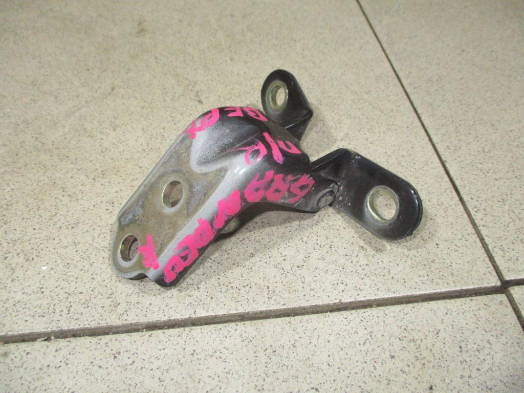 Петля двери передней правой верхняя, 800 рублей, Пермь