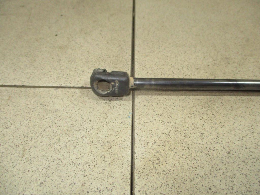 Амортизатор двери багажника, 500 рублей, Пермь