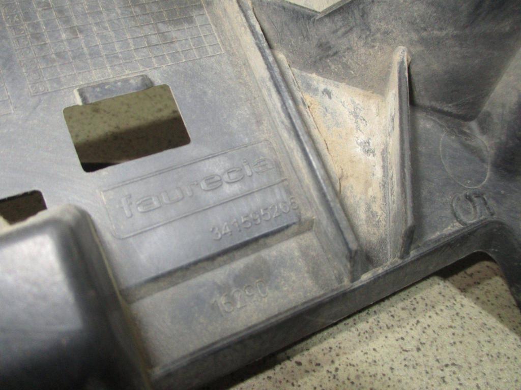 Кронштейн заднего бампера левый, 2500 рублей, Пермь