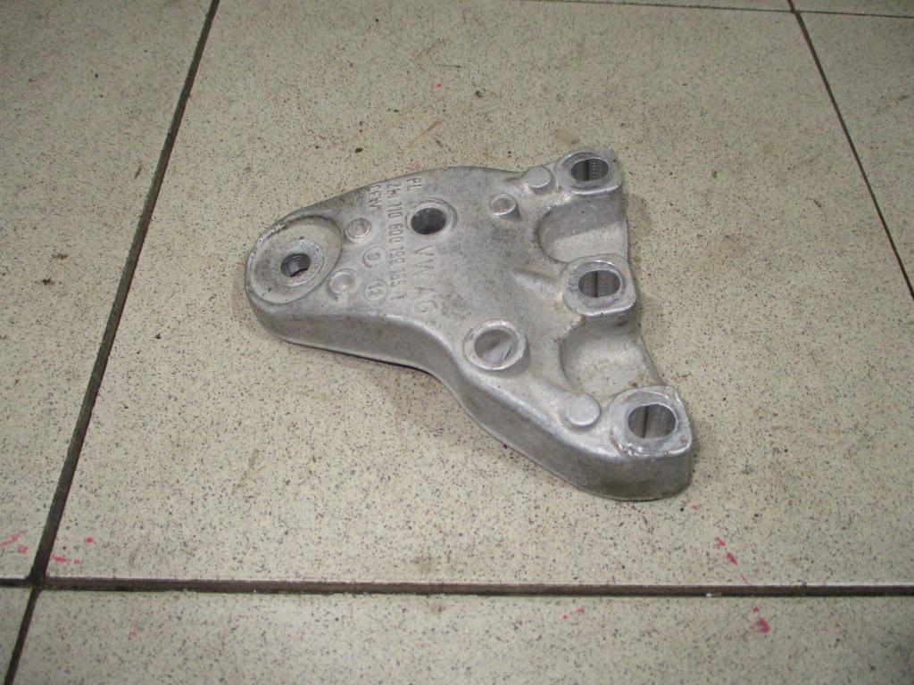 Кронштейн двигателя правый, 700 рублей, Пермь