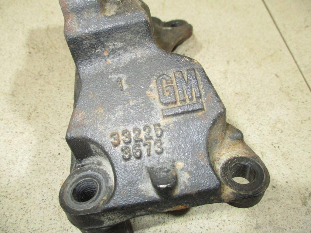 Кронштейн двигателя правый, 600 рублей, Пермь