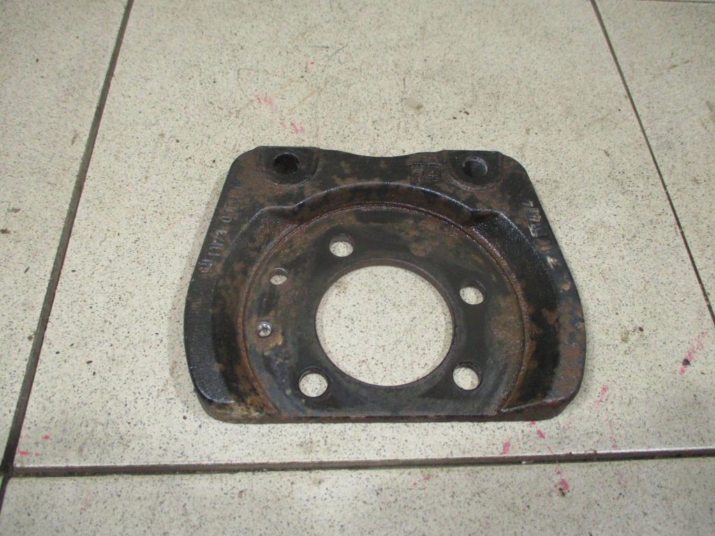 Щит опорный задний левый, 500 рублей, Пермь