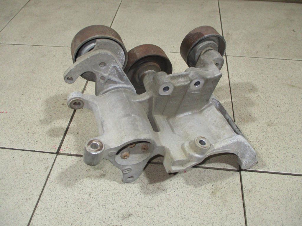 Кронштейн ролика-натяжителя ремня, 5000 рублей, Пермь