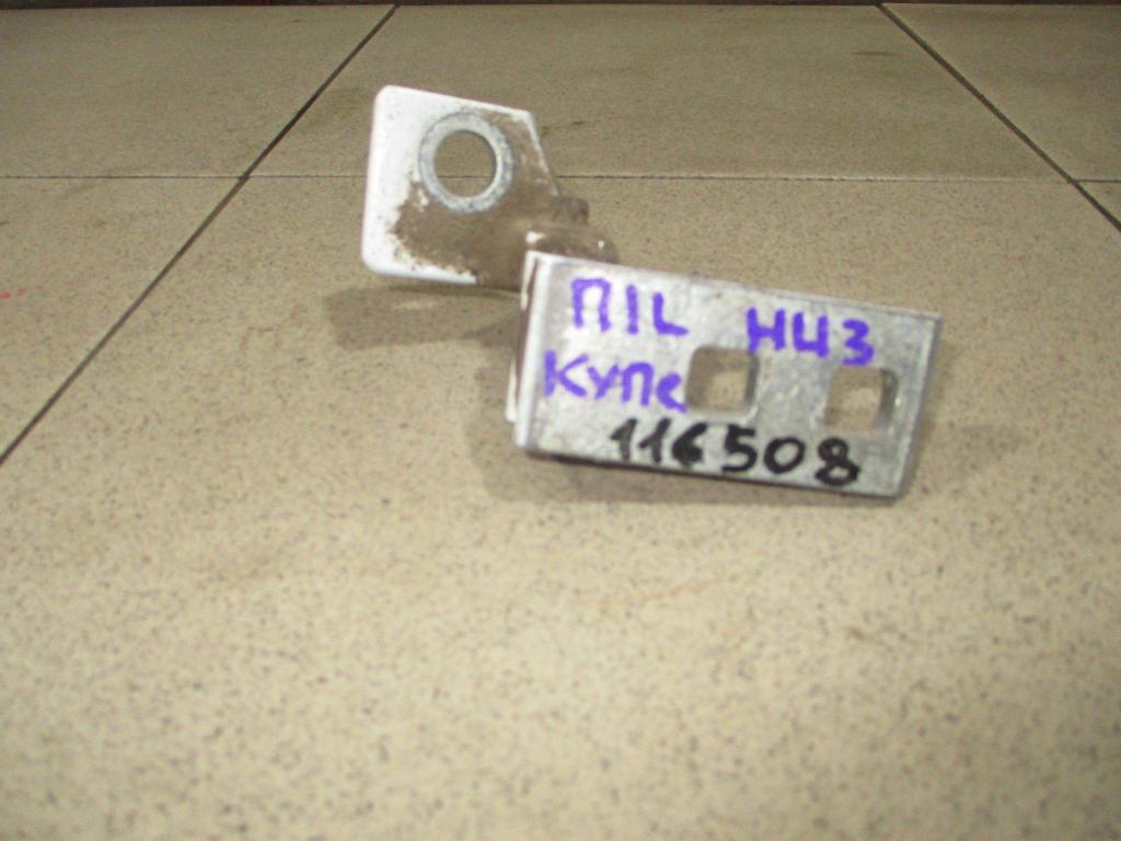 Петля двери передней левой нижняя, 800 рублей, Пермь