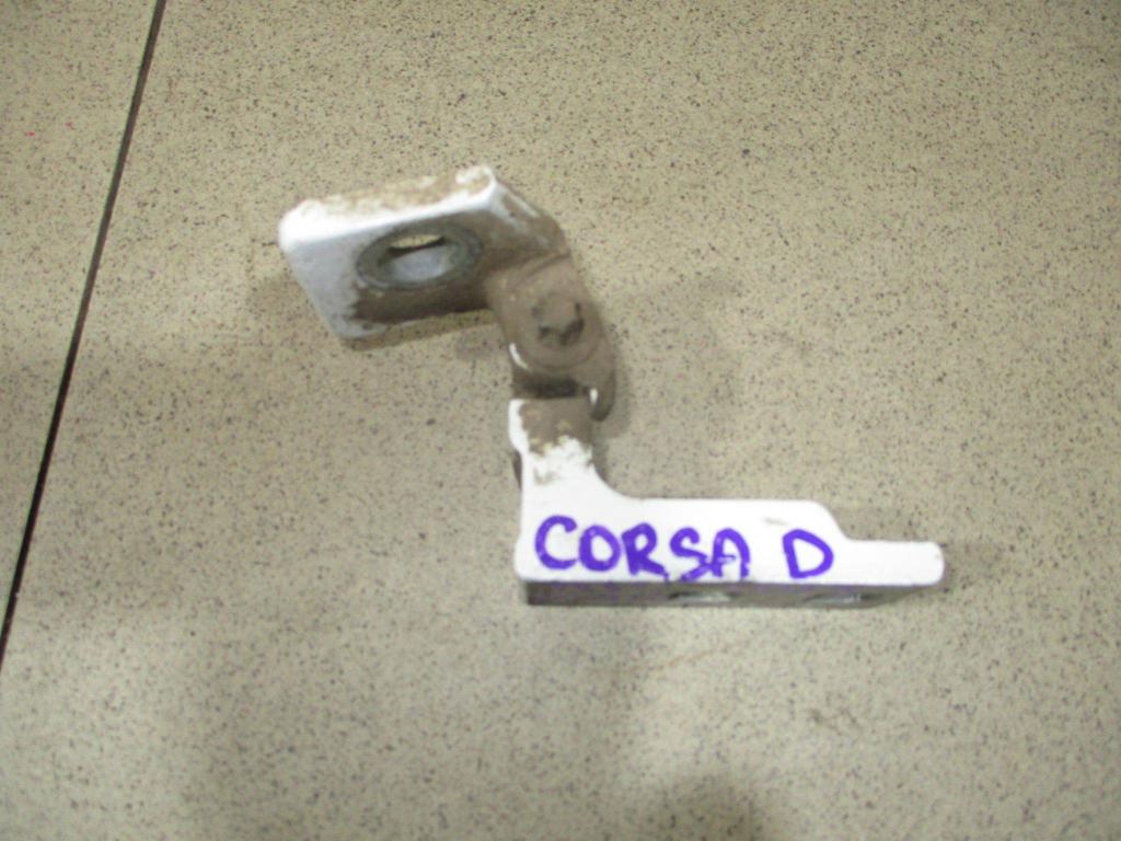 Петля двери передней левой нижняя, 800 рублей, Пермь