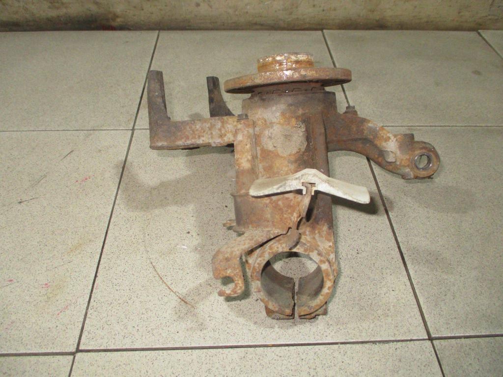 Кулак поворотный передний правый, 3500 рублей, Пермь